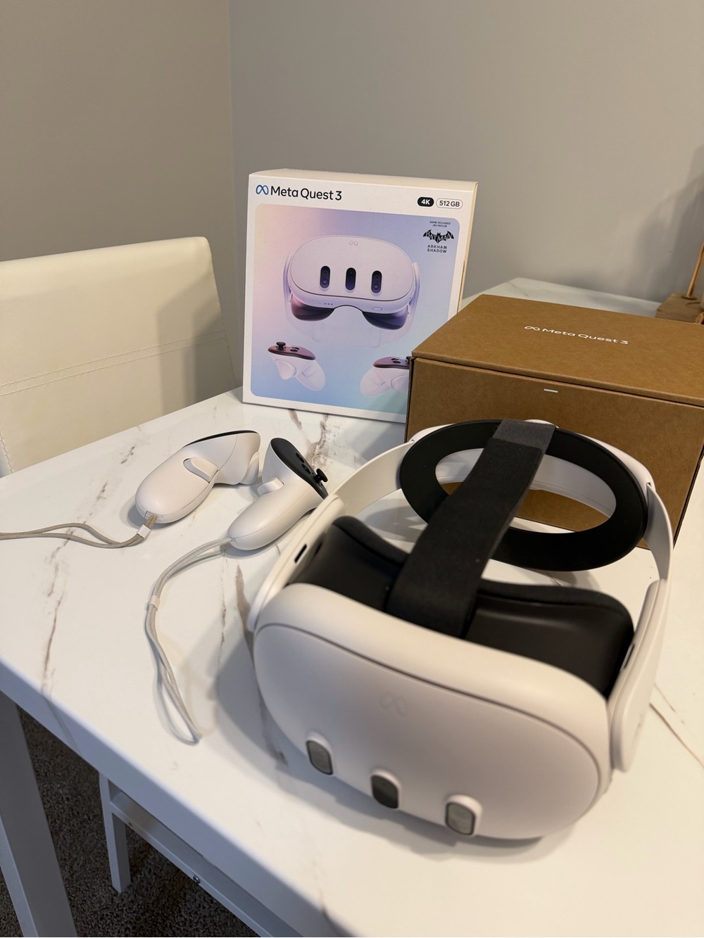 Meta Quest 3 White VR Headset with Controllers & Head Strap